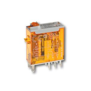 Relais 24V DC / 8A GRECON, offrant une solution de commutation fiable et efficace.